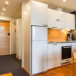 1407 Visit לוי